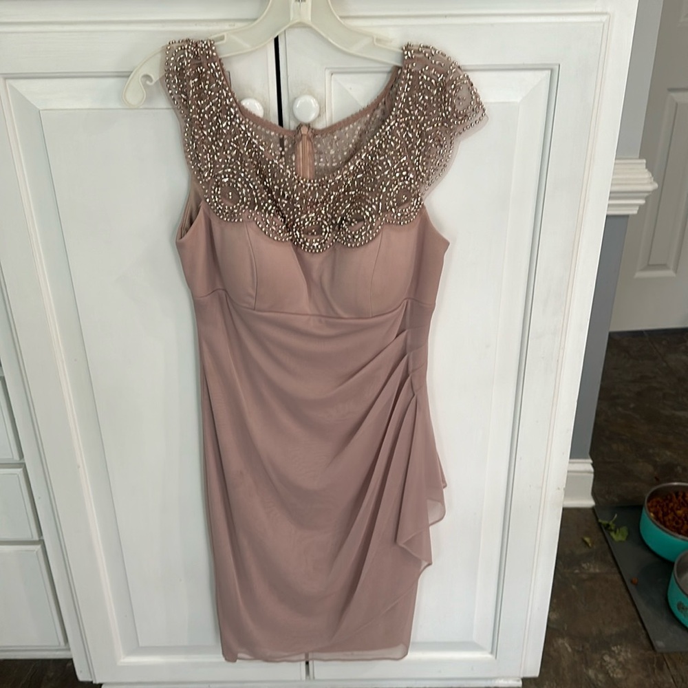 Women’s dress